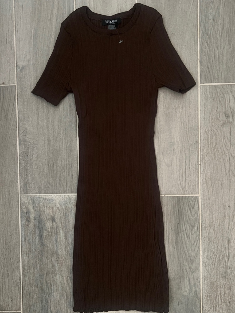 Long Brown Ribbed Short-Sleeve Midi Dress
